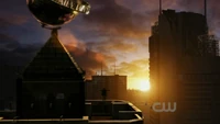 Zod standing on the Daily Planet roof.