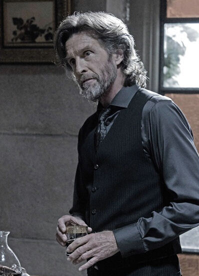 Presença de JOHN GLOVER em SMALLVILLE 