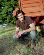 Tom Welling Smallville Season 1 - Pic No 3