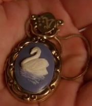 Swann locket