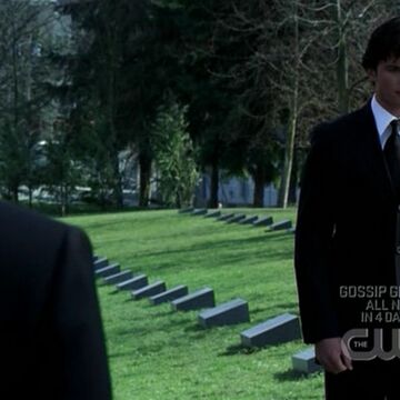 Descent Smallville Wiki Fandom