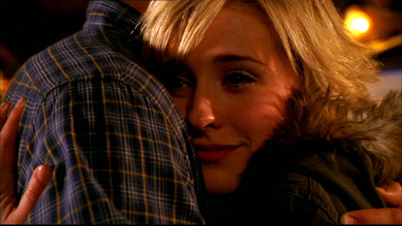 Chloe está apaixonada por Clark?