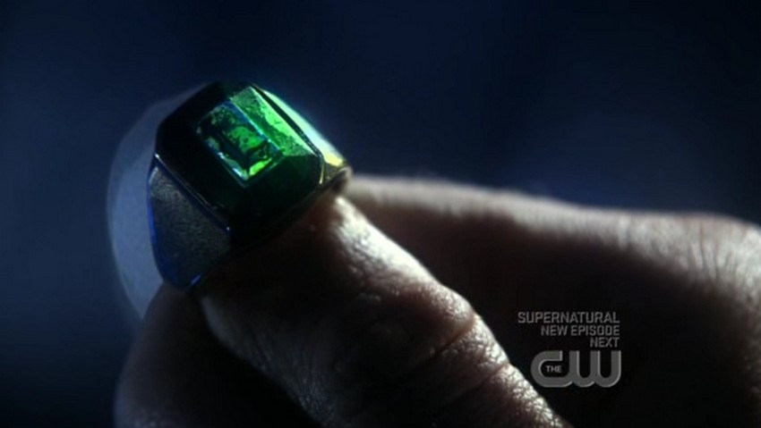Lex Luthor s Kryptonite ring Smallville Wiki Fandom