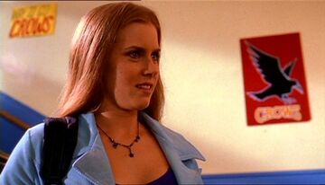 Man of Steel's Amy Adams Wore a Fat Suit to Smallville High