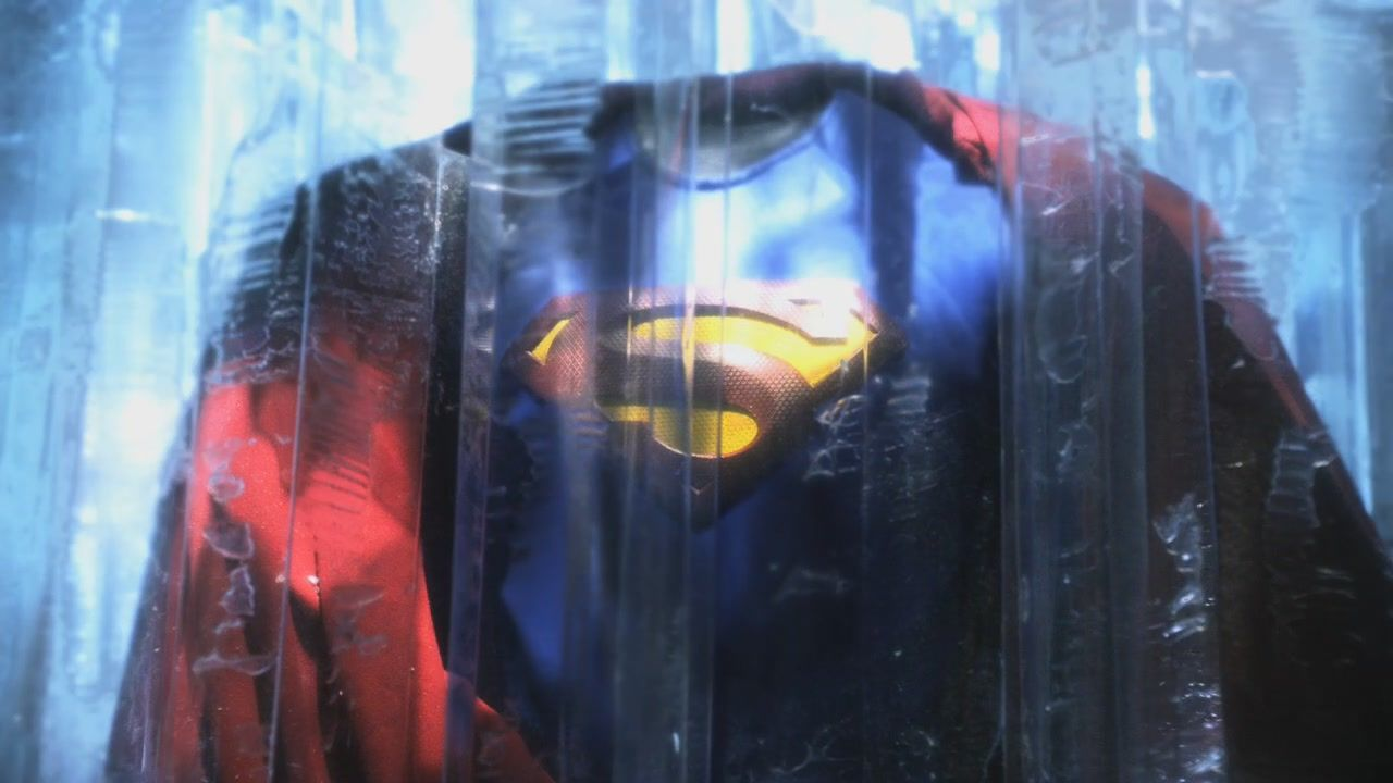 smallville superman suit