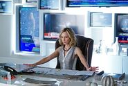 Calista Flockhart as Cat Grant in Supergirl (2015).