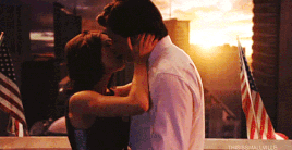 Clark and Lana kiss