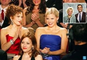 Ivy and Leigh on the Season Finale episode