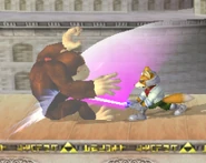 ... Frapper Donkey Kong avec une Epée Laser dans Melee