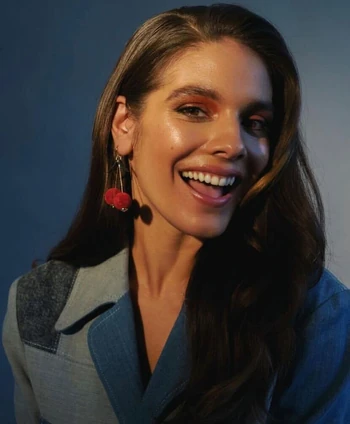 Caitlin Stasey | Smile Wiki | Fandom