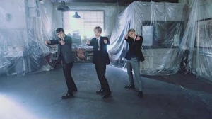 EXO-CBX_'Horololo'_MV