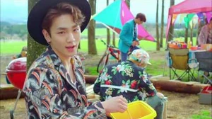 SHINee_-_「LUCKY_STAR」Music_Video