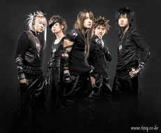 TVXQ promoting the album