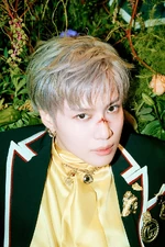 Taemin (Never Gonna Dance Again Act 1) 25.png (1.6 MB)