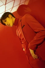 Taemin promoting the single