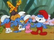 The Smurflings sing with Papa.