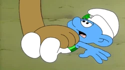 Tapper bravely faces being under Azrael's paw while taking care of him.