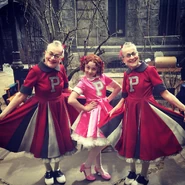 Carmelitawhitefacedwomen.jpg (178 KB) With Kitana Turnbull and Joyce Robbins.