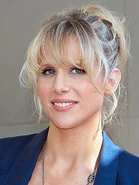 LucyPunch.jpg (23 KB)