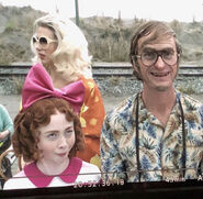Normalhappyfamilybts1.jpg (659 KB) With Kitana Turnbull and Neil Patrick Harris.