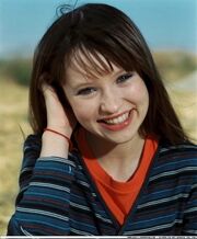 Emily-Browning-006