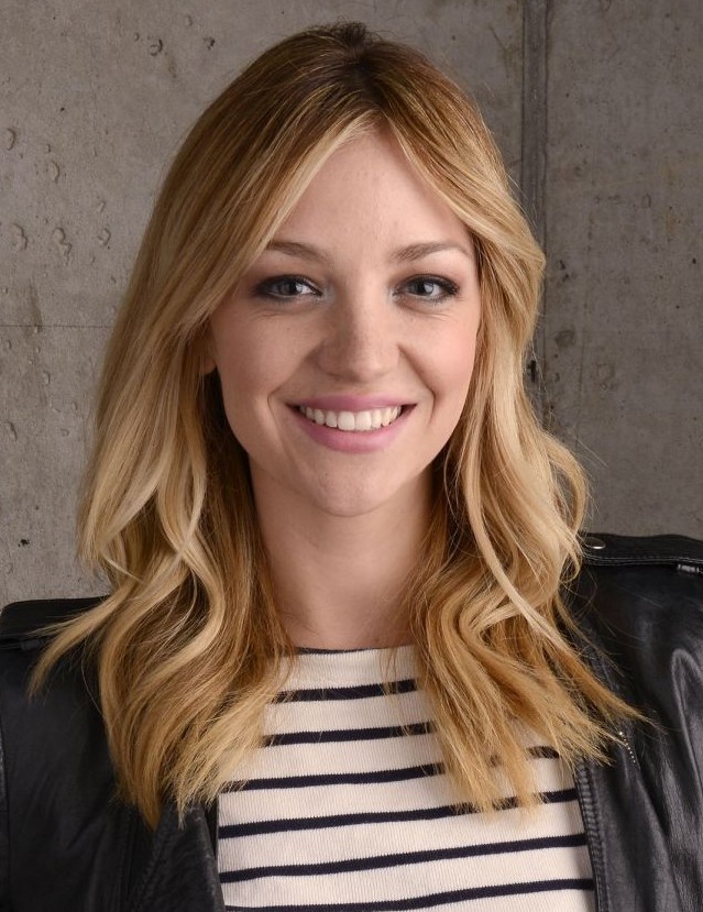 SNL alum Abby Elliott expecting first child