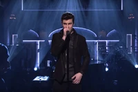 Shawn-mendes-performs-mercy-12-3-16