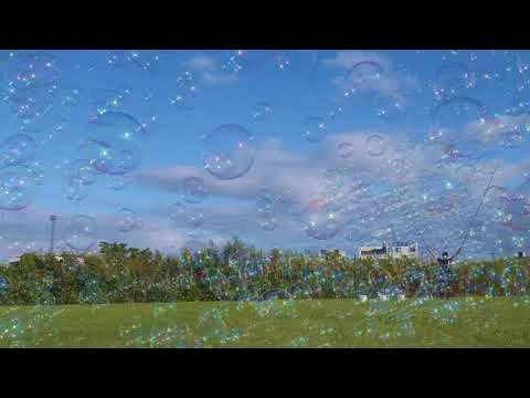 Triple_garlands_(Plastic_chain_wands_for_soap_bubbles)