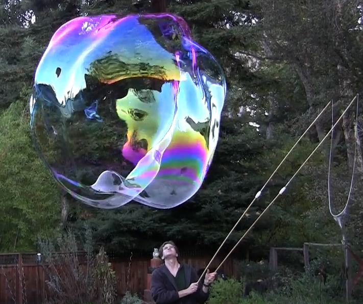 The Two Best Homemade Soap Bubble Recipes