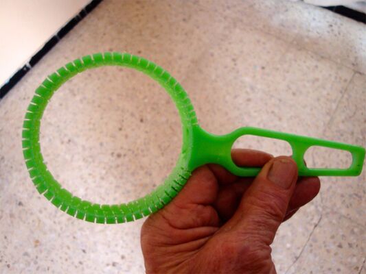 HOW TO TURN AN ORDINARY KITCHEN STRAINER INTO A SUPER HOOP (Before and After)