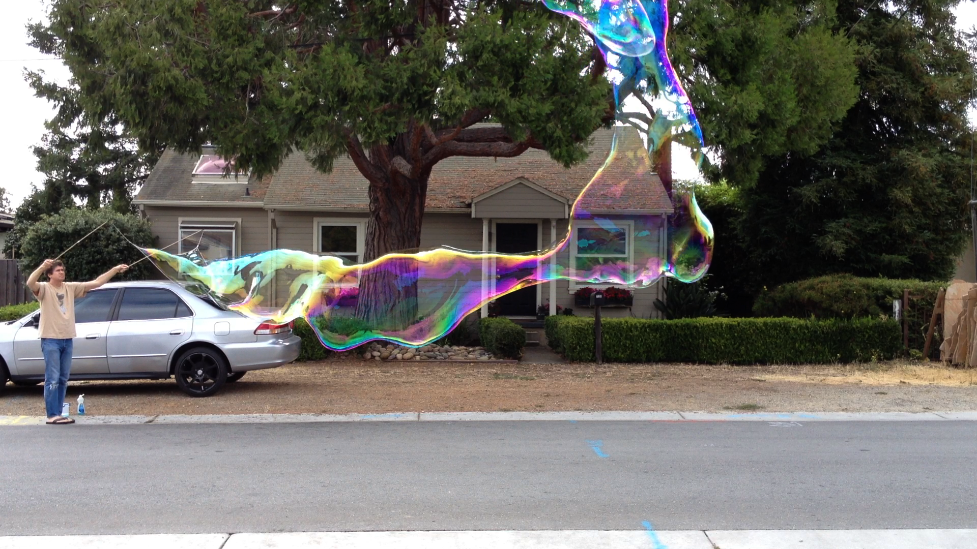 User Blog Espiegel123 2013 08 08 Big Bubbles Lightweight Loop Soap Bubble Wiki Fandom