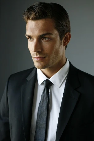 Dee Williams: From soap Opera Star to Season 5 America’s Next Top Model Champion