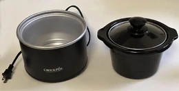 Crockpot-inner-pot.jpg (190 KB) In the USA, it is very easy to find used crockpots in thrift stores that contain an inner ceramic pot with a glass lid that is perfect for solar cooking.