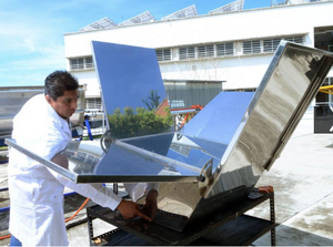 Instituto de Energías Renovables prototype box cooker, 9-13-17