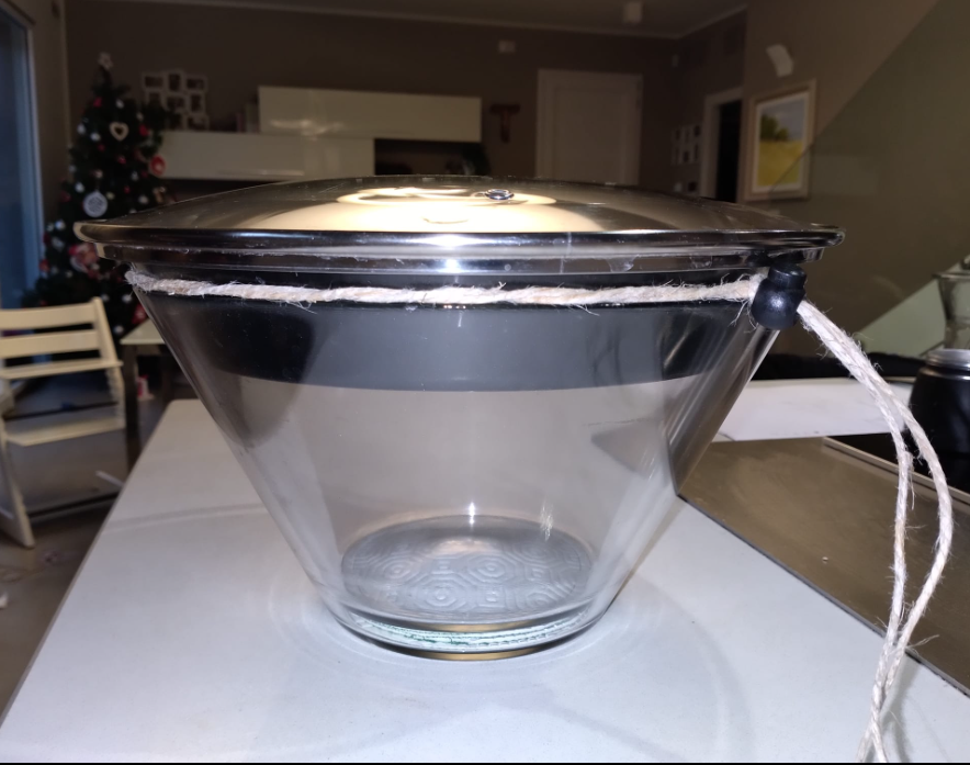 https://static.wikia.nocookie.net/solarcooking/images/1/17/The_cook_pot_and_greenhouse_is_ready_to_go._11-29-21%2C_Matteo_Muccioli.png/revision/latest?cb=20211129195524