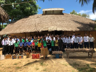 A group photo of the students, teachers and parents in Akshar Foundation after a training by FoST
