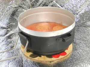 Boulettes  de viande furent bien réchauffées (couvercle enlevé)