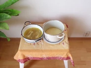 Le riz et le bouillon de poulet