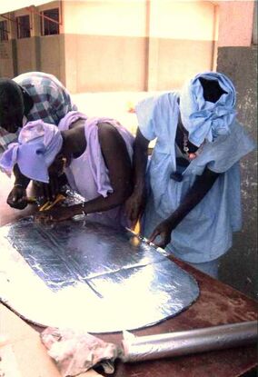 Tilo Tabiro constructing cookers 2008