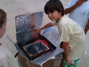 Green Life Academy solar oven workshop