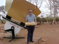 MVC-027F.jpg (69 KB) Sun-baked bread in Zambia