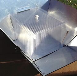 Polycarbonate cooking enclosure for the Panel-Box Cooker