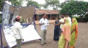 A field demonstration of the  parabolic cooker.