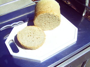 Freshly baked spelt bread from a solar cooker