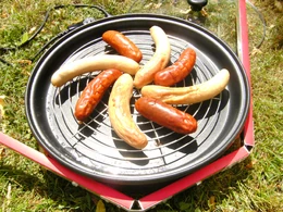 Saucisses furent bien cuites (0