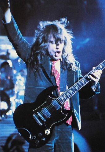 Angus Young Signature SG | SG Wiki | Fandom