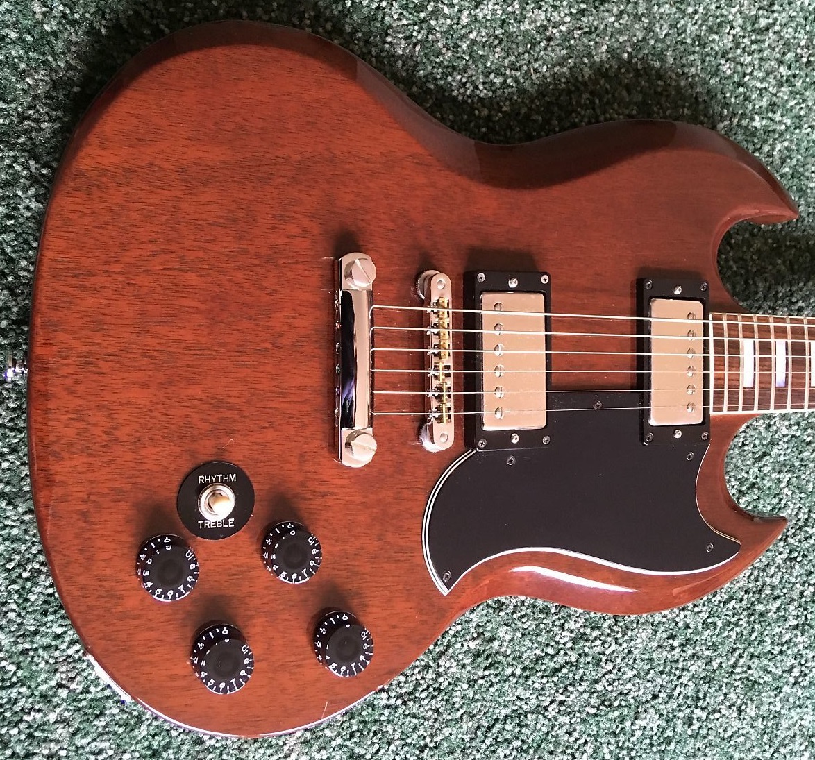 ギター Epiphone SG Amazon.com: Epiphone SG Special Electric Guitar, Black