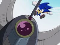 Sonic jumps above Spike