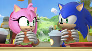 Sonic and Amy burgers