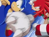 SX56 Knux misses Sonic